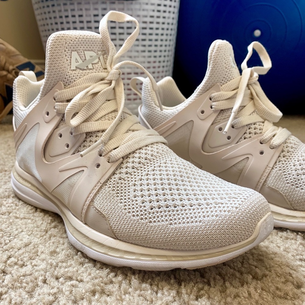 APL Women’s Ascend Sneakers